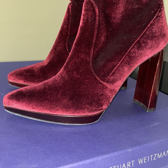 Stuart Weitzman Burgundy velvet ankle booties - Picture 6 of 7